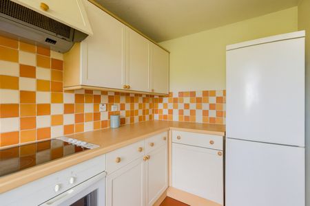 2 Bed Flat, Taeping Street, E14 - Photo 2