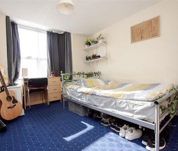 6 bedroom house to rent - Photo 2