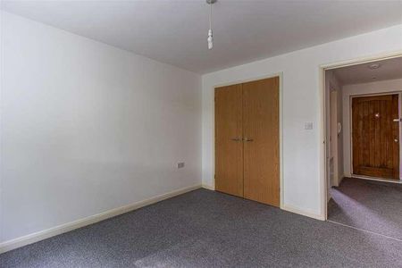 Radyr Place, Gabalfa, CF14 - Photo 4