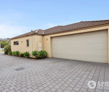 Beautifully presented - Convenient Location - Photo 2