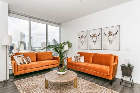 The Hat at Five Corners — 3 Bedroom - Photo 4