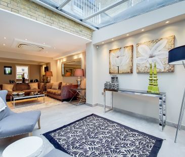 St. Johns Wood Park, London, NW8 6NN - Photo 2