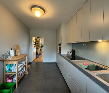 Centraal gelegen appartement met 2 slaapkamers en zeer groot terras - Photo 6