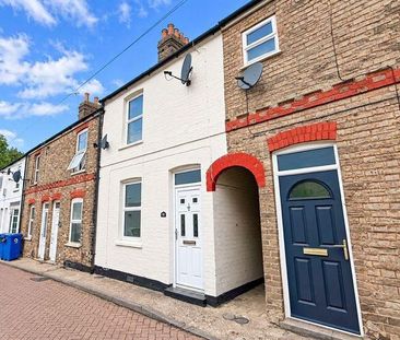2 bedroom terraced house to rent - Photo 1