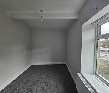 2 Bedroom End Terraced Bungalow - Photo 4