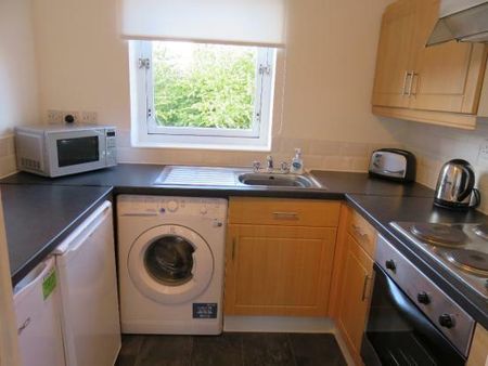 2 bedroom flat to rent - Photo 5