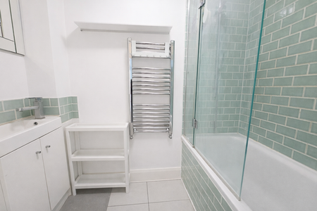 3 bedroom flat to rent - Photo 5