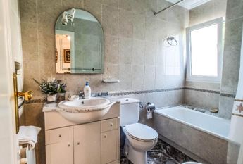 Chalet Vacacional con la piscina privada en La Zenia