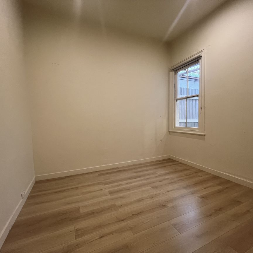 Affordable 2-Bedroom Home in Prime North Melbourne Location - Photo 1