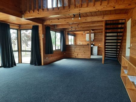 Close to town and low maintenance - Photo 5