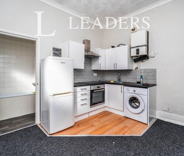 Studio to rent - Photo 6