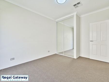 31 Aubin Grove Link, AUBIN GROVE WA 6164 - Photo 5