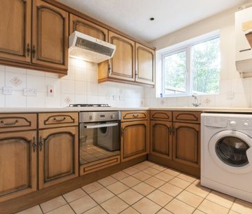 Demesne Furze, Headington - Photo 5