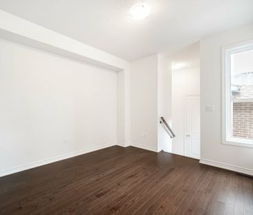 For Lease - 496 Twin Streams Road, Whitby, Ontario - Photo 3