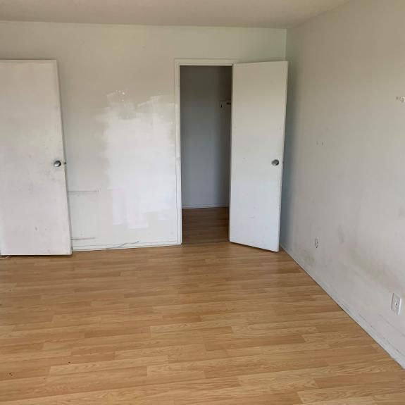 2 CH - 1 SDB - Côte Saint-Luc - $1,595 /mo - Photo 1