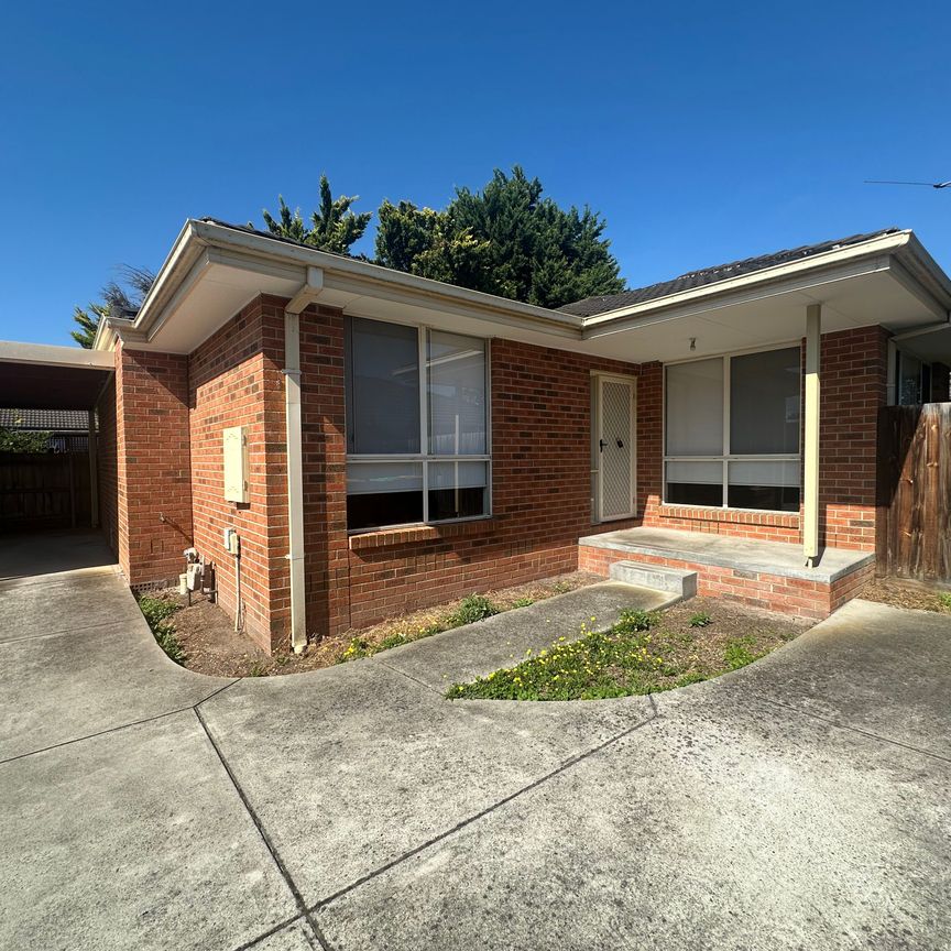 2/1 Bevan Avenue - Photo 1