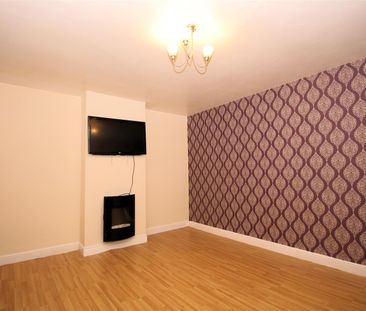 Newtown Road, Bedworth - Photo 1