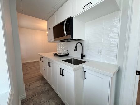 $1,399 / 1 br / 1 ba / 500 sqft 1BR Apartment Unit in St Catharines - Photo 2