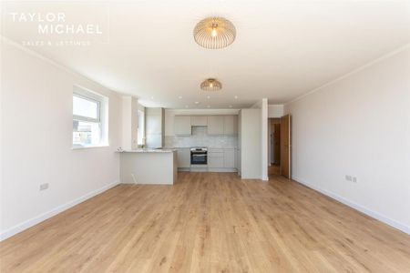 2 bedroom flat to rent - Photo 2