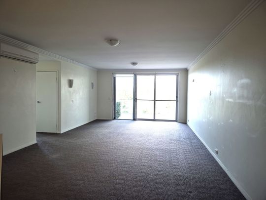 Two Bedroom Property with Lakeside Views Situated in Varsity Lakes - Photo 1