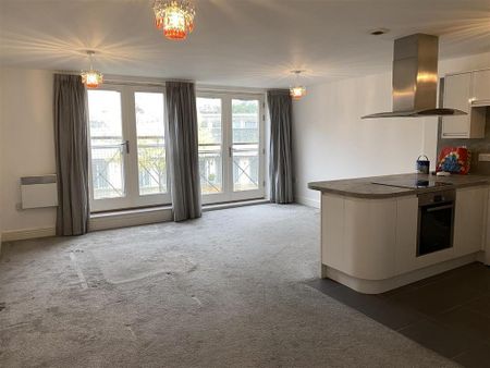 2 bedroom apartment to rent - Photo 2