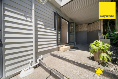 Modern 1-Bedroom Home with Private Courtyard in Prime Orakei Location - Water & Electricity Included - Photo 4