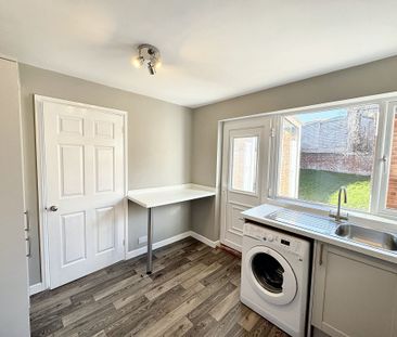 3 bed house to rent in Hazel Close, Taunton, TA1 - Photo 5