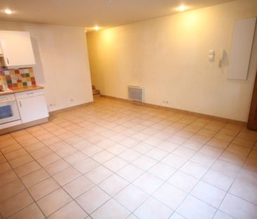 Location Appartement 3 pièces 52m² VILLEFRANCHE SUR SAONE 69400 - Photo 6