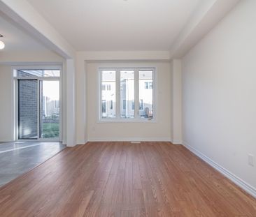 For Lease - 6 Prudhoe Terrace, Barrie, Ontario - Photo 3