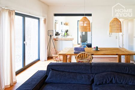 Kurzzeit-Miete: LOFT im luxuriös sanierten Gutshof, 140 qm, 2 SZ, 2 Bäder, WC, EBK, Terrasse, 2 x TG - Photo 4