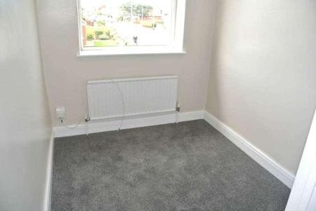 Abbey Road, Blackpool, FY4 - Photo 3