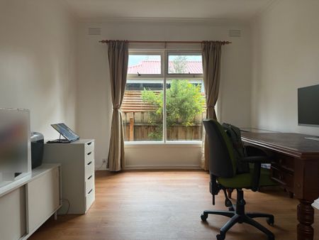 Nunawading - Photo 4