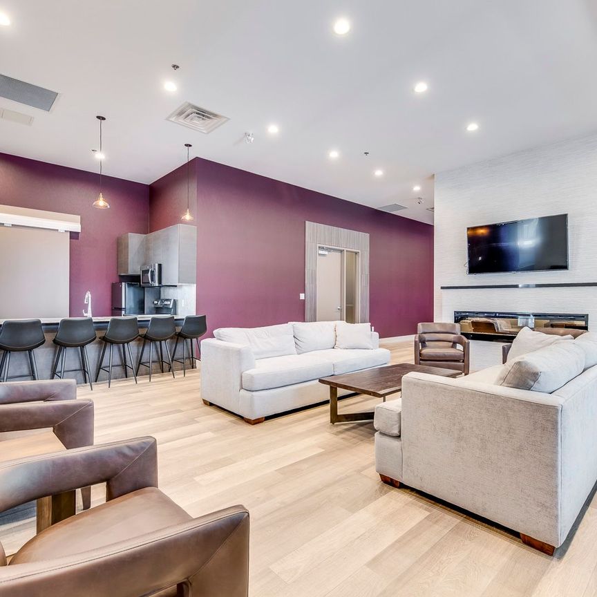 For Lease - 560 North Service Road Unit# 303, Grimsby, Ontario - Photo 1