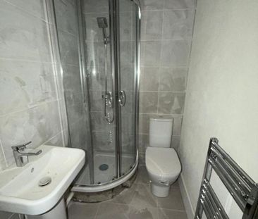 2 bedroom property to rent - Photo 3