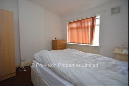 3 Bedroom for rent Leeds - Photo 2