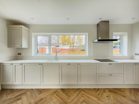 3 bedroom detached bungalow to rent - Photo 3