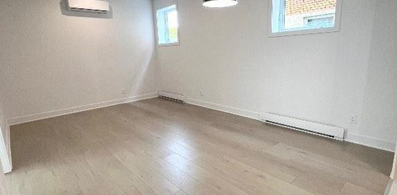 Luxueux, Neuf et Grand 41/2 Libre 1 juillet 2026 - Photo 2