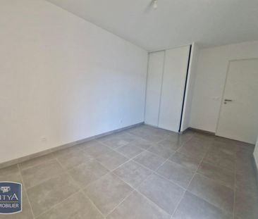 Location Appartement 2 pièces 44m² HYERES 83400 - Photo 2