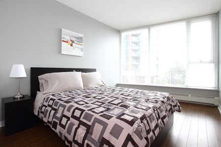 689 ABBOTT ST, VANCOUVER, BC V6B 0J2 - Photo 4