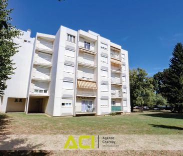Location Appartement 4 pièces 83m² CHARNAY LES MACON 71850 - Photo 5