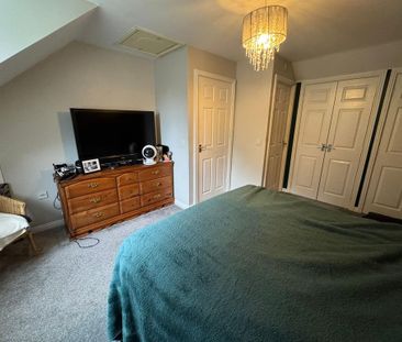 4 bedroom semi-detached house to rent - Photo 3