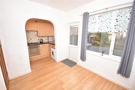 Milner Road, Heswall - Photo 2