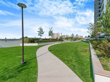For Lease - 105 Oneida Crescent Unit# 204, Richmond Hill, Ontario - Photo 2