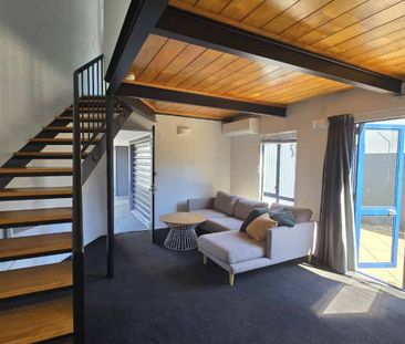 2 Bedroom Gem - Partially Furnished - Photo 4