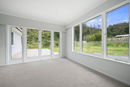 Freshly Renovated, Sun-Soaked & Move-In Ready! - Photo 5