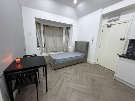 1 Bed Flat, Seven Sisters Road, N4 - Photo 1