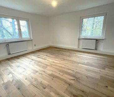 Top Sanierte 3-Zimmer-Wohnung mit Balkon und neuer Küche - Photo 2