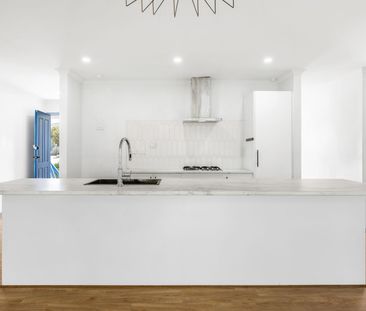 Spacious & Comfortable & Modern home - Photo 6