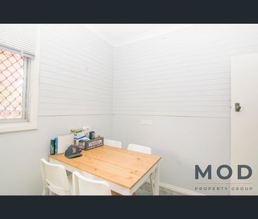 37 Whiteside St, Cloverdale, WA 6105 - Photo 2