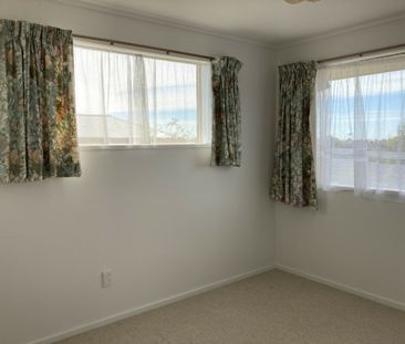 Family Living in Gleniti - Photo 6